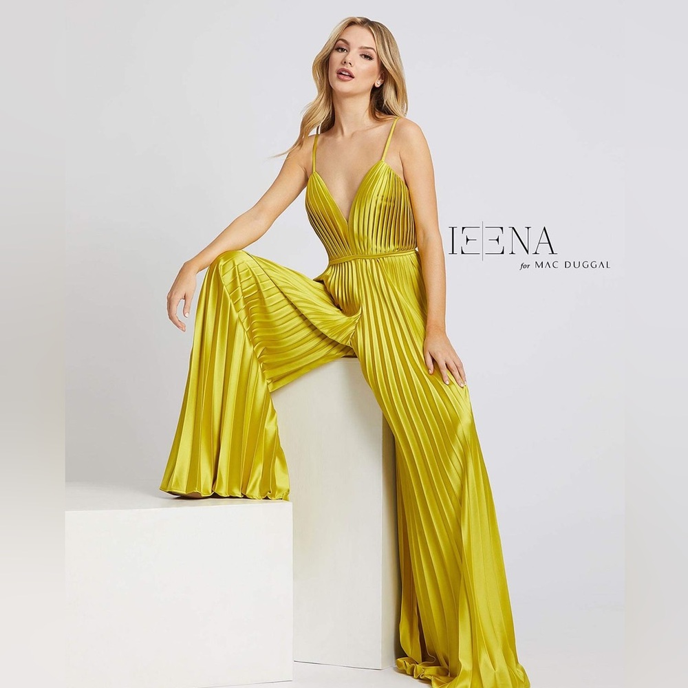 Ieena for Mac Duggal Pleated Satin Wide Leg Jumpsuit Size 6